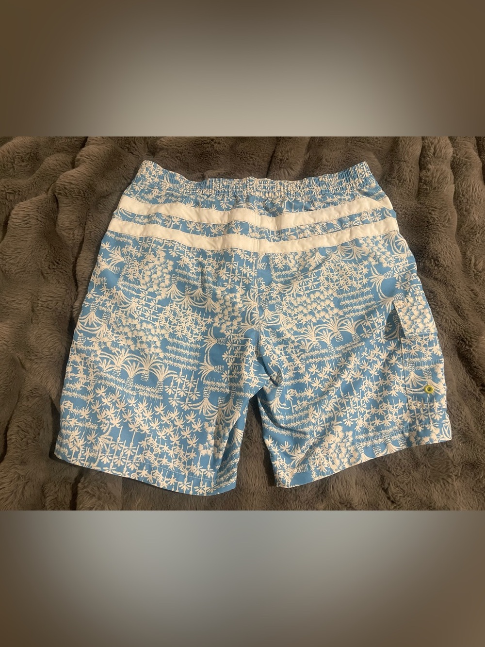 Tommy Bahama Relax Men's Blue & White Patterned Swim Trunks - Picture 2 of 4